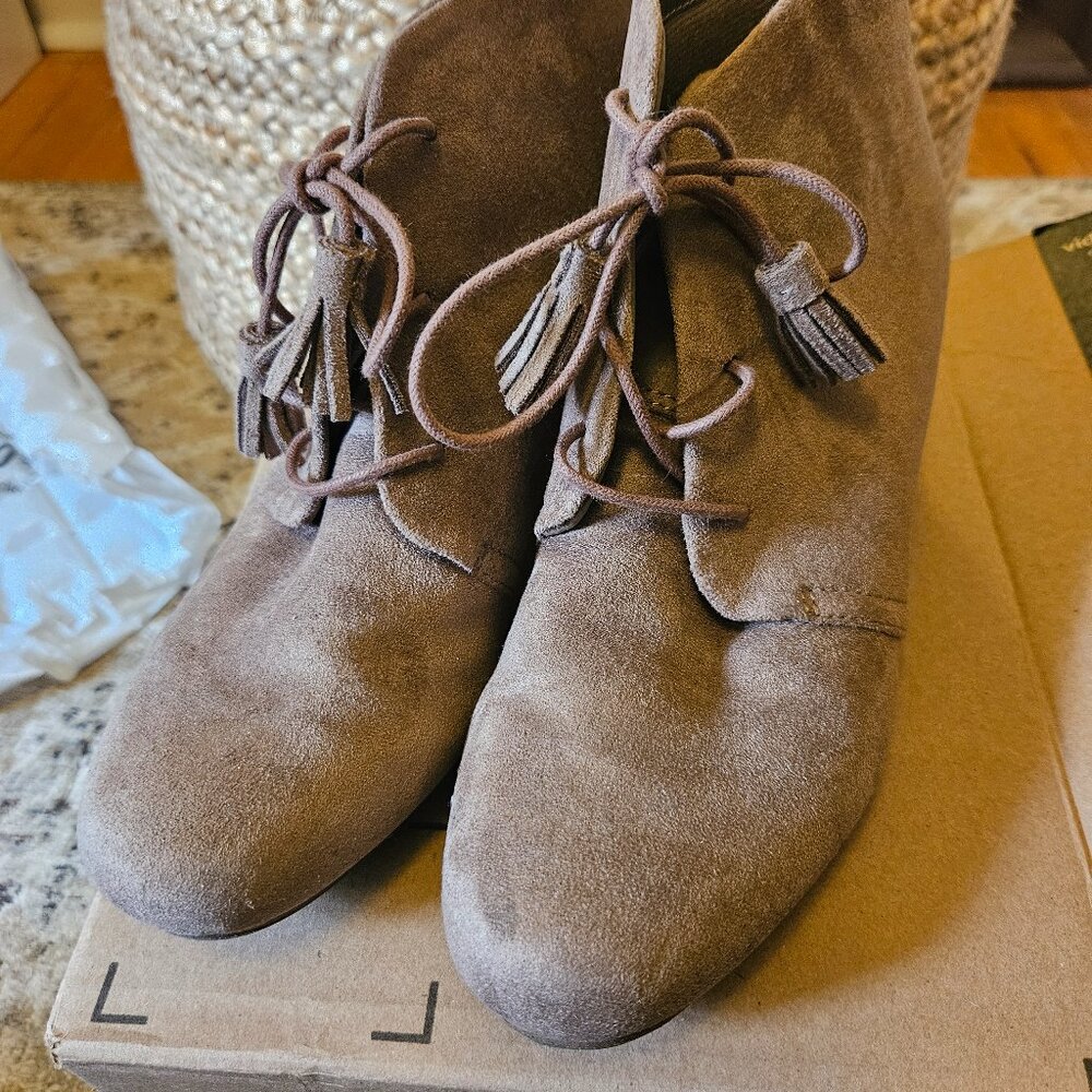 Dr. Scholl's Dakota wedge ankle boots
